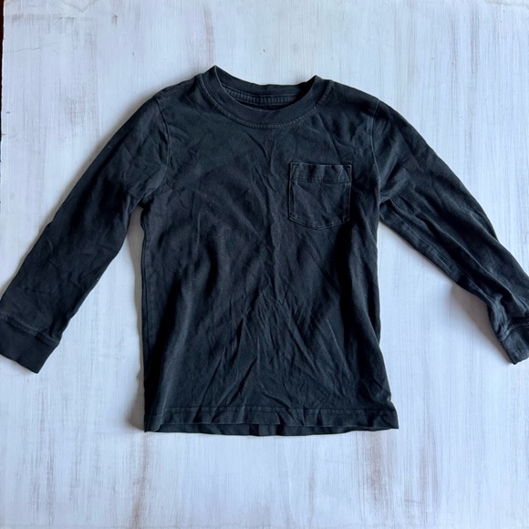 Carter’s long sleeved pocket t-shirts (size 3T) - Picture 6 of 7